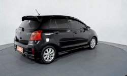 Toyota Yaris S TRD Sportivo MT 2012 Hitam 7