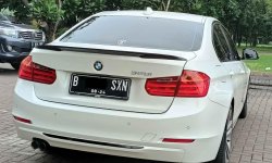 BMW 3 Series 328i Sport 2014 Putih BISA KREDIT TANPA BUNGA!! 4