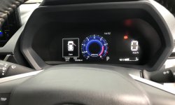 Toyota Veloz 1.5 Q Cvt A/T 2022 Silver 11