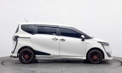 Toyota Sienta Q jual cash/credit 4