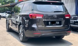Kia Grand Sedona Ultimate 2017 Coklat 5