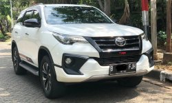 Toyota Fortuner VRZ TRD AT 2019 Putih 2