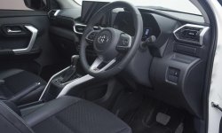 Toyota Raize 1.0T GR Sport CVT (One Tone) jual cash/credit 8