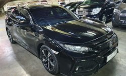 Honda Civic Turbo 1.5 E Hatchback Automatic 2019 5