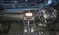 Honda Civic Turbo 1.5 E Hatchback Automatic 2019 11