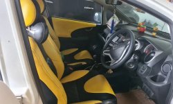Dijual Honda Jazz RS 2013 Kilometer 60 rb ANTIK ! 8