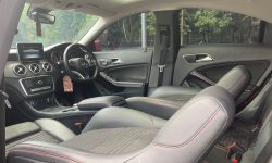 Mercedes-Benz CLA 200 AMG Line 2018 Merah KM ASLI 25RB 9
