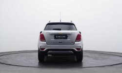 Chevrolet TRAX LTZ 2017 Silver 4