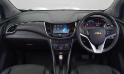 Chevrolet TRAX LTZ 2017 Silver 12