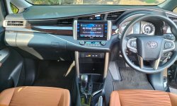 Toyota Kijang Innova V A/T Diesel 2020 MPV hitam 9