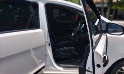 Toyota Kijang Innova V A/T Diesel 2020 Putih facelift 6