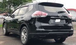 NISSAN X-TRAIL 2.5 AT HITAM 2015 HARGA TERBAIK HANYA DISINIII!! 5
