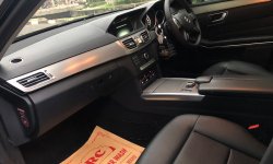 MERCEDES-BENZ E200 AT HITAM 2016 HARGA DISKON TERBAIK HANYA DISINI!! 8