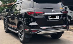 Toyota Fortuner VRZ TRD AT 2017 Hitam 4
