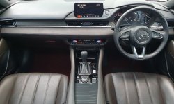 Mazda 6 Elite Wagon Facelift AT 2019 Merah KM LOW 12