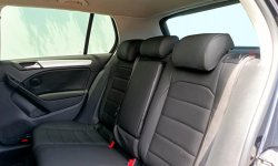 Volkswagen Golf 1.4 AT 2010 Hitam 7