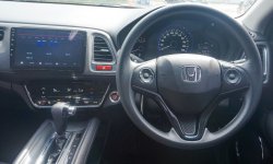 Honda HR-V E CVT 2018, ABU ABU, KM 58rb, PLAT A TAngerang. TGN 1 17