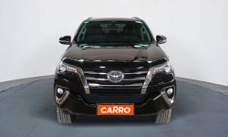Toyota Fortuner 2.4 VRZ AT 2017 Hitam 2