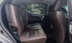 Toyota Fortuner 2.4 VRZ AT 2017, SILVER KM 90rban PJK 02-24, siap pakai 13