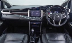 Toyota Venturer 2.0 A/T BSN 2018 promo spesial menyambut bulan ramadhan Dp 10 persen cicilan ringan 5