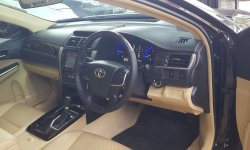 Toyota Camry V 2017 Sedan 11