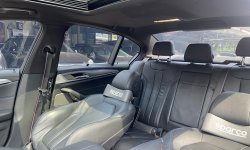 BMW 5 Series 530i M Sport AT 2020 Hitam 10