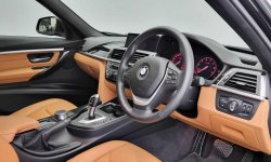 BMW 3 Series 320i 2018 Sedan matic 11