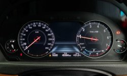BMW 3 Series 320i 2018 Sedan matic 8