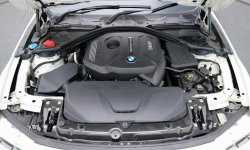 BMW 3 Series 320i 2018 Sedan matic 13