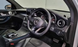 Mercedes-Benz GLC 200
PROMO DISKON HINGGA 20 JUTAAN/l
GARANSI MESIN 1 TAHUN 6