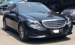 MERCEDES-BENZ E200 AT HITAM 2016 HARGA DISKON TERBAIK!! 2