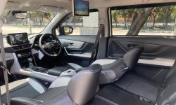Toyota Veloz 1.5 Q CVT TSS A/T 2022 Putih 9