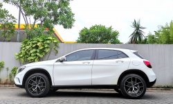 Bismillahirrohmanirrohim
Mercy GLA-200 Urban - 2016 
Low Odo - Good Condition 7