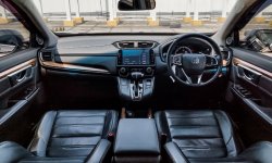 Honda CR-V Prestige 2017 Abu-abu KM Antik 5