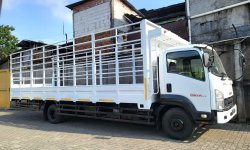 Isuzu giga engkel 4x2 FRR90Q 190 ps bak besi kargo 2012 FRR 90 Q 190ps 1