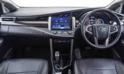 Toyota Kijang Innova V 2021 matic 9