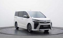 Toyota Voxy 2.0 A/T 2017 Minivan DP HANYA 50 JUTAAN SIAP MUDIK 1