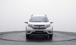 Honda BR-V E 2019 Putih mobil berkualitas siap untuk mudik hanya dengan dp 10 persen 3