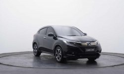 Honda HR-V 1.5L E CVT 2018 Hitam dp hanya 25 jutaan mobil berkualitas  1