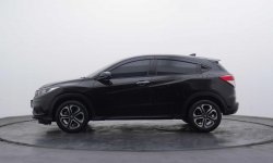 Honda HR-V 1.5L E CVT 2018 Hitam dp hanya 25 jutaan mobil berkualitas  4