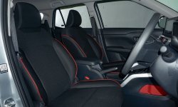 Daihatsu Rocky 1.2 X ADS CVT 2021 / TDP 15 Juta 9