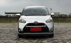 Toyota Sienta V CVT 2018 MPV 2