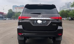 Toyota Fortuner 2.4 VRZ AT 2016 Coklat 5