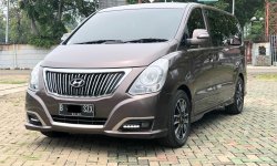 Hyundai H-1 Royale Diesel at 2018 Coklat 4