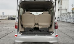 Daihatsu Luxio 1.5 D M/T 2011 Silver Pajak Panjang 8
