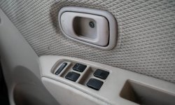 Daihatsu Luxio 1.5 D M/T 2011 Silver Pajak Panjang 13