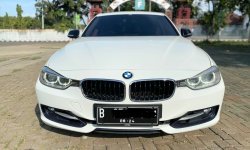 BMW 3 Series 328i 2014 Putih 1