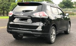 Nissan X-Trail 2.5 2015 Hitam 5