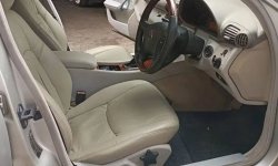 Mercedes-Benz C-Class W203 C180 Kompressor Jok Kulit Plat GANJIL Pajak JULI 2023 Mulus Siap Pakai  3
