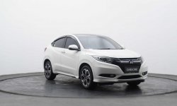 Honda HRV E Prestige 1.8 AT 2018 Putih 2